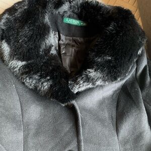 Ralph Lauren womens fall winter coat black fur collar size 8 petite